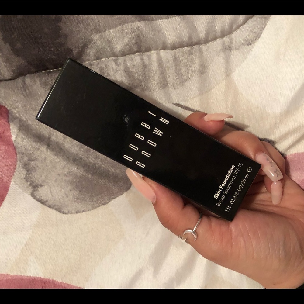 Bobbi brown skin foundation